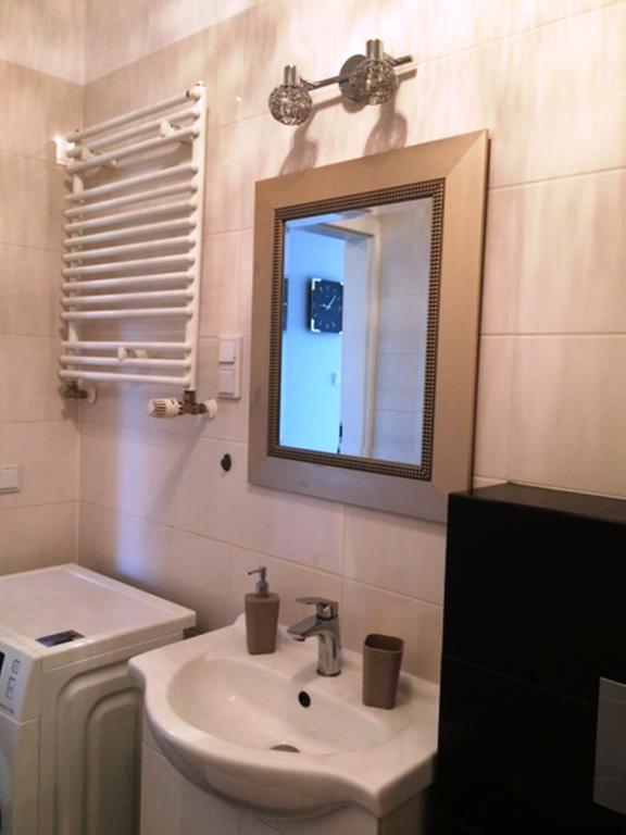 凯尔采Apartament "Cleopatra 3" Z Miejscem Parkingowym, Faktury Vat公寓 外观 照片